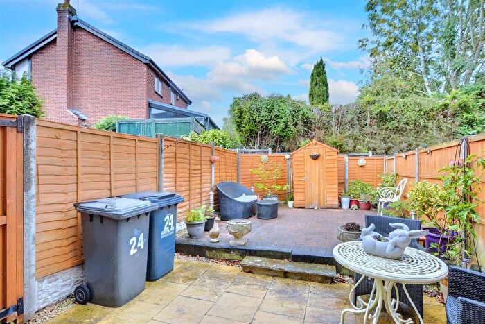2 Bedroom End Of Terrace House For Sale In Canonbie Close, Arnold, Nottingham, NG5