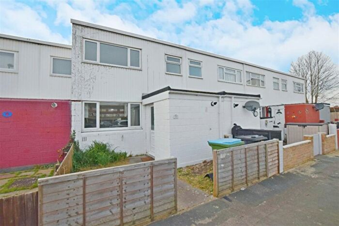 3 Bedroom Terraced House To Rent In Sycamore Road, Bognor Regis, PO22