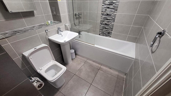 2 Bedroom Apartment To Rent In Ickneild Street, Birmingham, B18