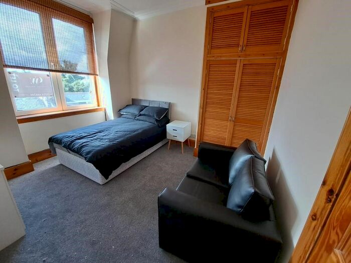Studio To Rent In George Street, City Centre, Aberdeen, AB25