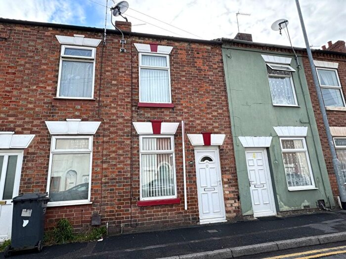 2 Bedroom Terraced House For Sale In Victoria Crescent, Burton-on-Trent, DE14