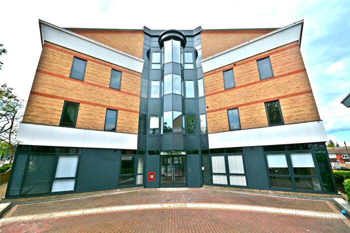 2 Bedroom Flat To Rent In The Braccans, London Road, Bracknell, RG12