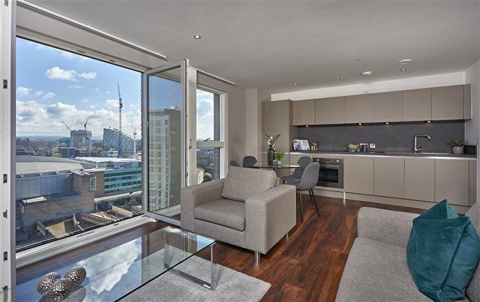 2 Bedroom Apartment To Rent In Greengate Salford, M3
