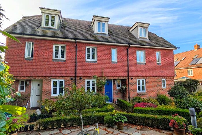 3 Bedroom Terraced House To Rent In Woking, Surrey, GU22