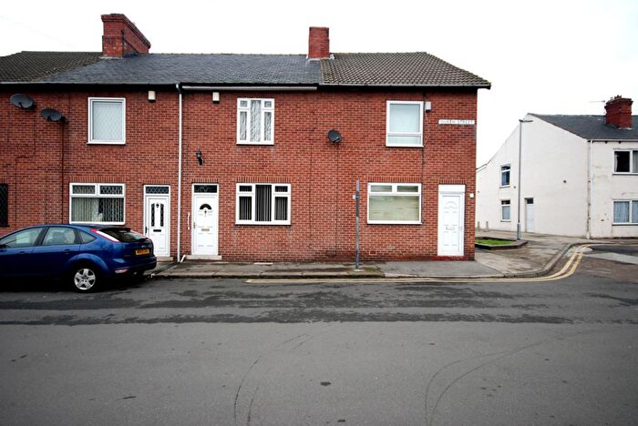 2 Bedroom Terraced House To Rent In Queen Street, Rotherham, S63