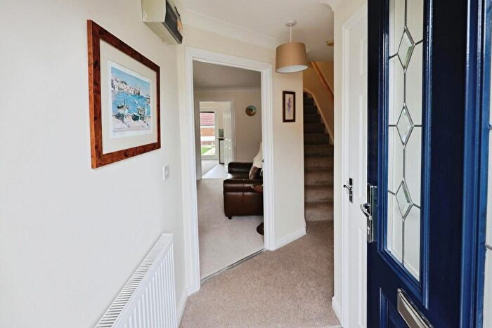 3 Bedroom Semi-Detached House For Sale In Dixon Way, Coundon, DL14