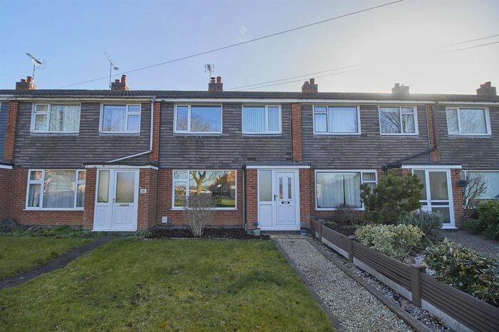 3 Bedroom Town House To Rent In Brooklands Road, Cosby, Leicester, LE9