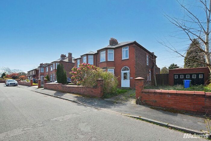 3 Bedroom Semi-Detached House For Sale In Maryhill Road, Higher Runcorn, WA7