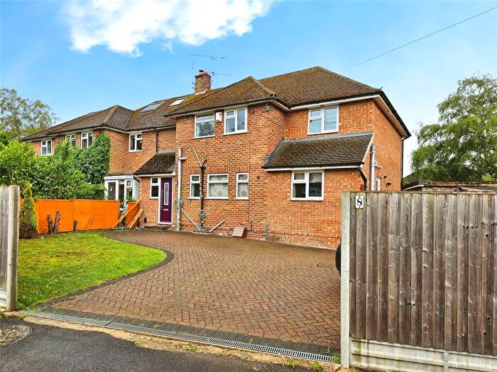 4 Bedroom Semi-Detached House For Sale In Ryebeck Road, Church Crookham, Fleet, GU52