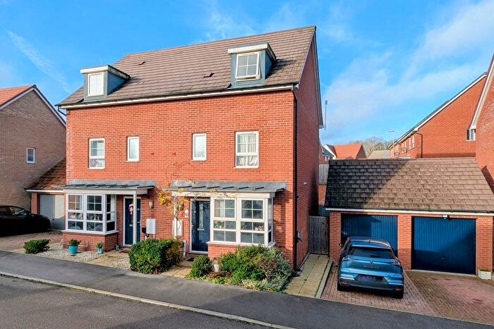 4 Bedroom Semi Detached House For Sale In Burgundy Drive, Hemel Hempstead, HP2