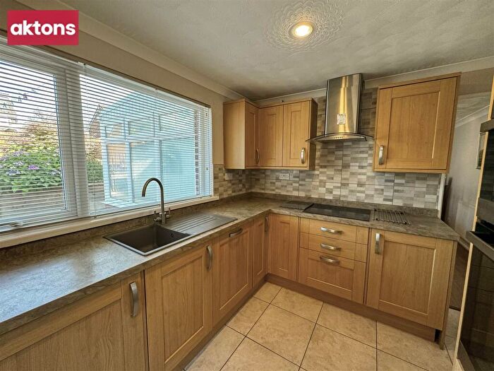 3 Bedroom Detached House For Sale In Ridgeway, Machen, Caerphilly, CF83