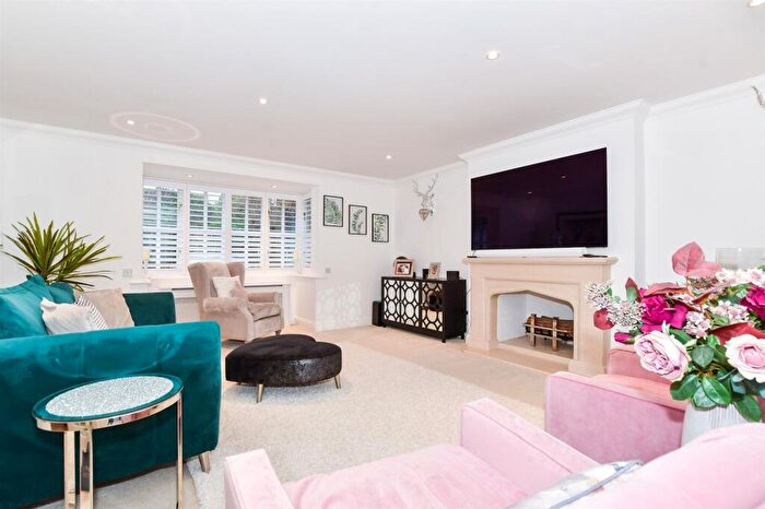 4 Bedroom Detached House For Sale In Mill Lane, Wateringbury, Maidstone, Kent, ME18