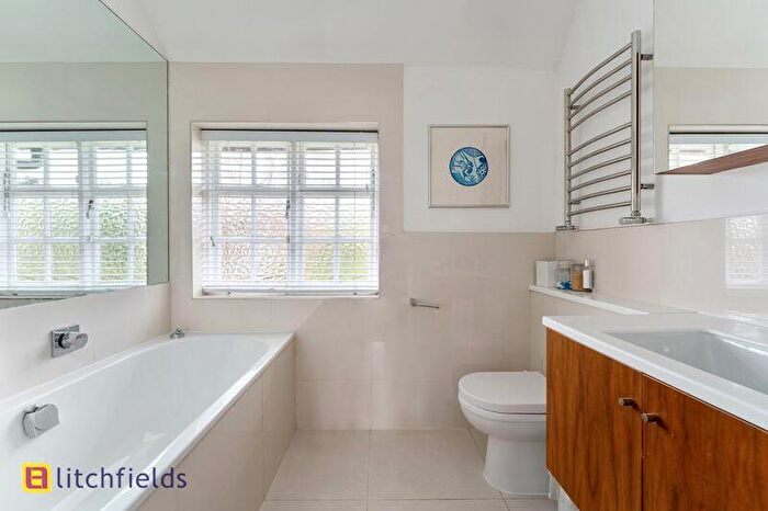 5 Bedroom Terraced House For Sale In Hampstead Way, Hampstead Garden Suburb, NW11