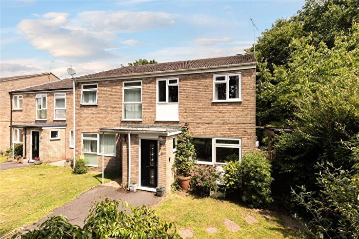 3 Bedroom End Of Terrace House For Sale In Doversmead, Knaphill, Woking, Surrey, GU21