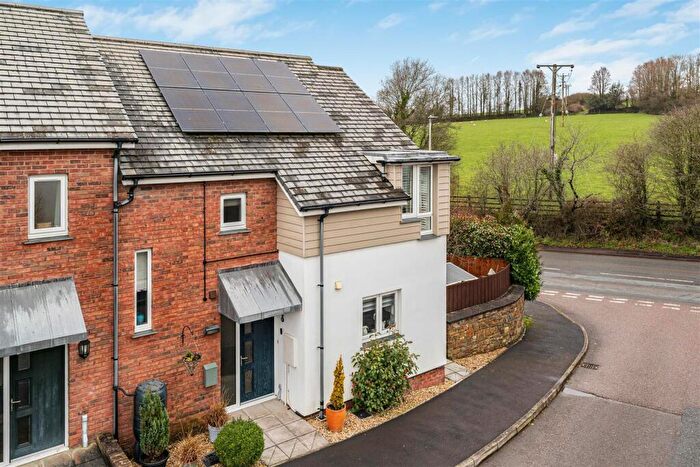 3 Bedroom Semi-Detached House For Sale In Brooks Avenue, Holsworthy, EX22