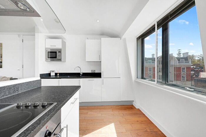 2 Bedroom Flat To Rent In Acton Street, London, WC1X