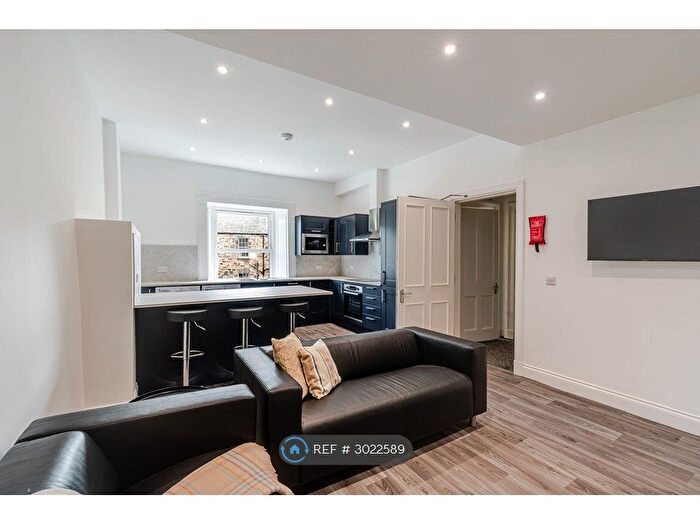 3 Bedroom Flat To Rent In Summerhall Square, Edinburgh, EH9
