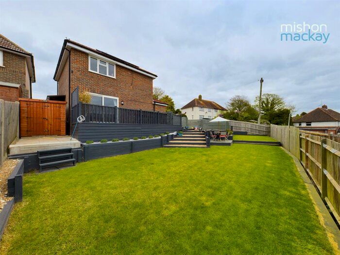 2 Bedroom House To Rent In Kenilworth Close, Brighton, BN2