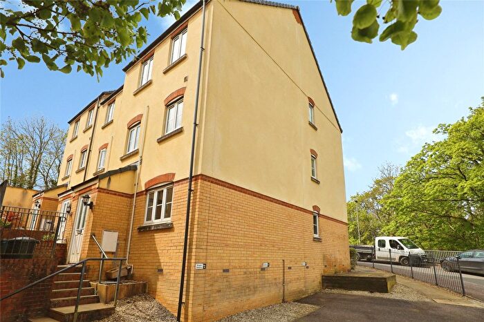 3 Bedroom Maisonette For Sale In Harlseywood, Bideford, Devon, EX39