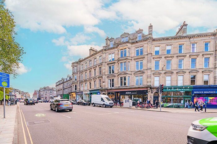 2 Bedroom Flat For Sale In Drumsheugh Place, Edinburgh, EH3