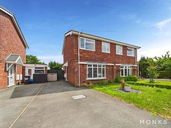 3 Bedroom Semi-Detached House For Sale In Rosehill Drive, Whittington, Oswestry, SY11
