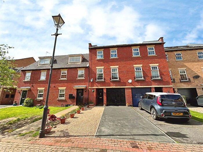 4 Bedroom Terraced House For Sale In Farnley Road, Balby, Doncaster, South Yorkshire, DN4