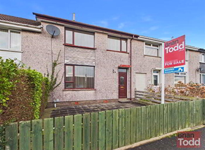 3 Bedroom TownHouse For Sale In Seacliff Road, Larne, BT40