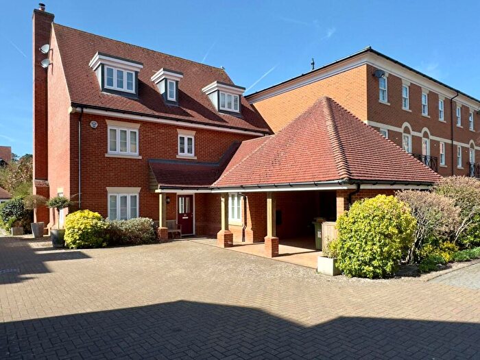 5 Bedroom Detached House For Sale In St. Gabriel's, Wantage, OX12