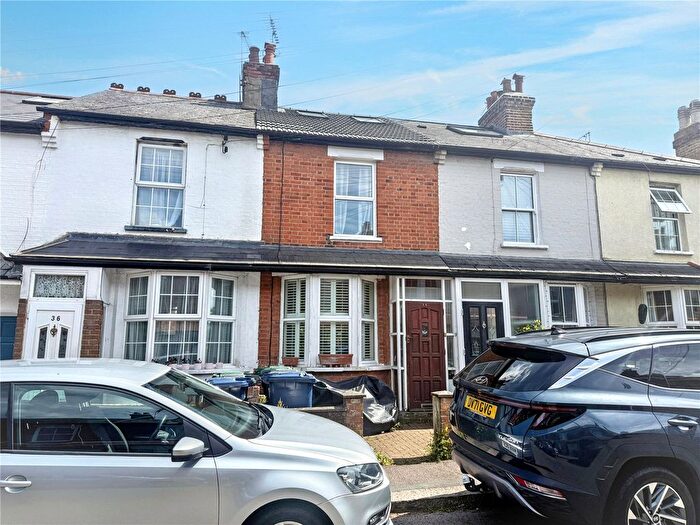 3 Bedroom Terraced House For Sale In Calvert Road, Barnet, EN5