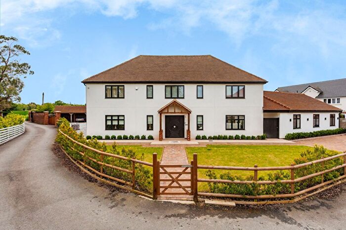4 Bedroom Detached House For Sale In Blackmore Road, Blackmore, CM4