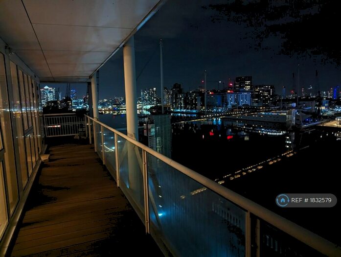 2 Bedroom Flat To Rent In Eastern Quay Apartments, London, E16