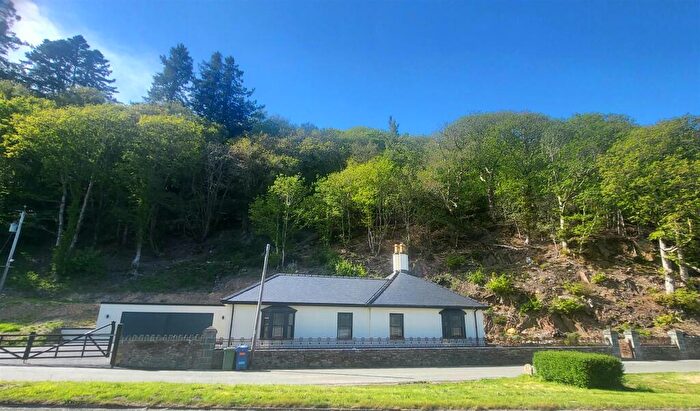3 Bedroom Detached Bungalow For Sale In Bodowen Lodge, Barmouth, LL42