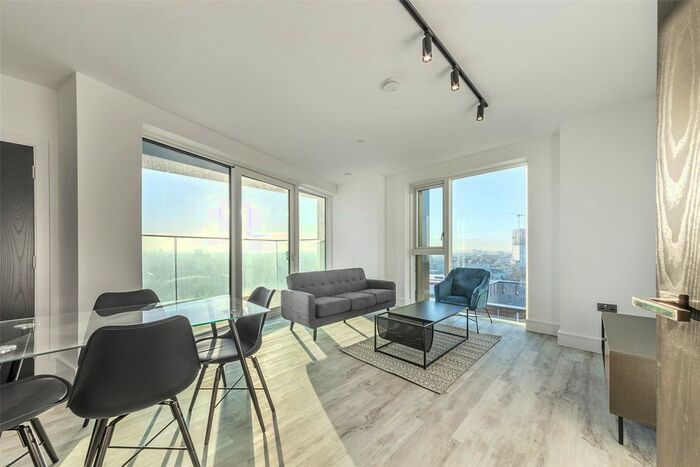 2 Bedroom Flat To Rent In Icon Tower, Portal Way, London, W3