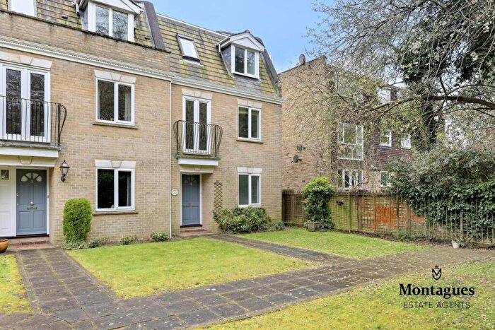 4 Bedroom Town House For Sale In The Plain, Epping, CM16