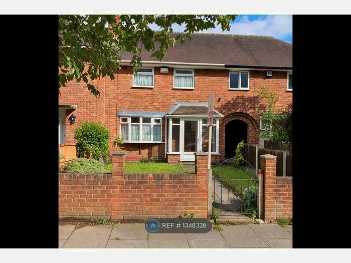 3 Bedroom Terraced House To Rent In School Lane, Buckland End, Birmingham, B34