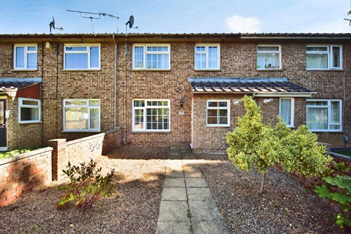 3 Bedroom Terraced House For Sale In Felderland Drive, Maidstone, Kent, ME15