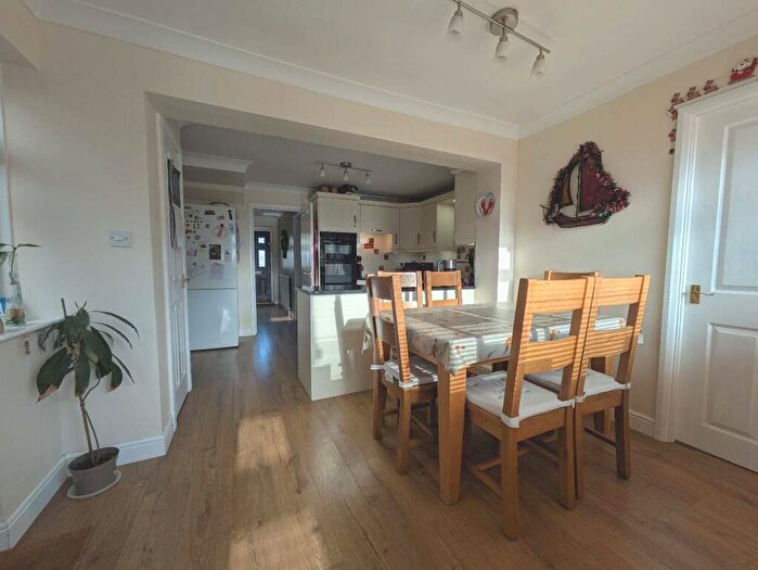 5 Bedroom Semi-Detached House For Sale In Winnington, Fareham, PO15