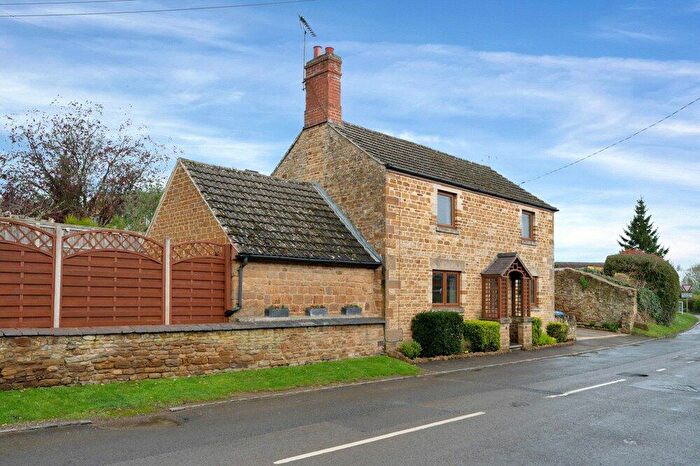 5 Bedroom Detached House For Sale In Stoke Albany, Market Harborough, LE16