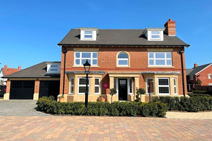 5 Bedroom Detached House For Sale In Cotes Drive, Knutsford, WA16