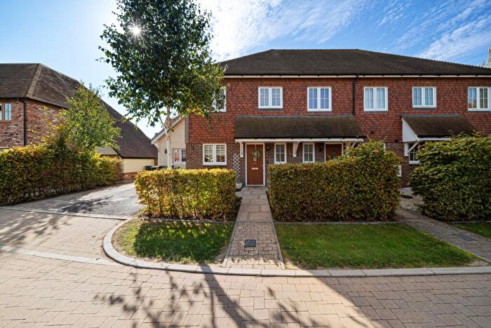 3 Bedroom Semi-Detached House For Sale In Barker Fields, Southfleet, Gravesend, Kent, DA13