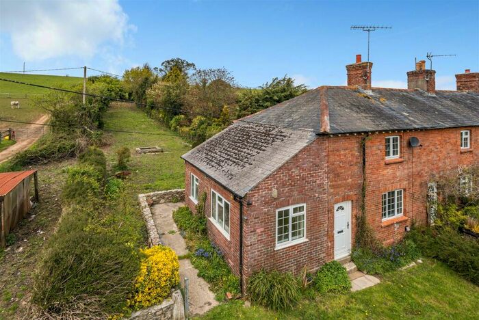 3 Bedroom End Of Terrace House For Sale In Higher Waterston Cottages, Piddlehinton, Dorchester, DT2