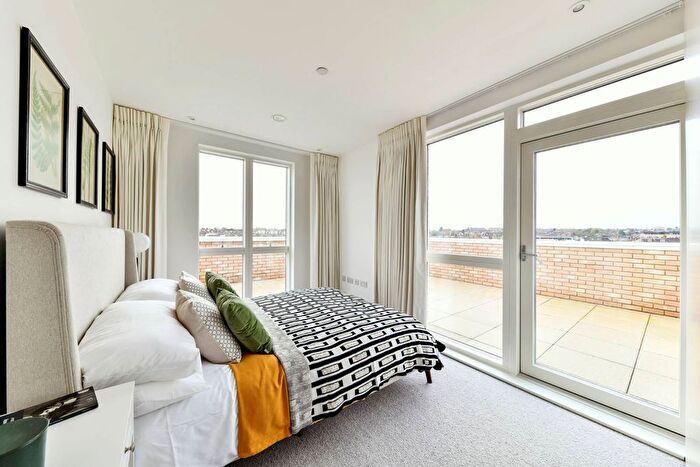 3 Bedroom Flat For Sale In Clifton Mansions, Willesden Green, NW2