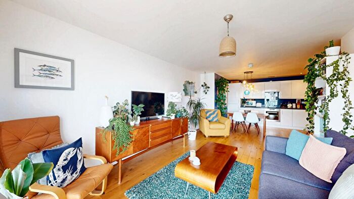 2 Bedroom Apartment To Rent In Exeter Street, Plymouth, PL4