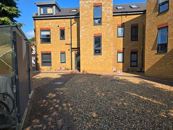 1 Bedroom Flat To Rent In Forester House, Marlborough Road, Watford, Hertfordshire, WD18