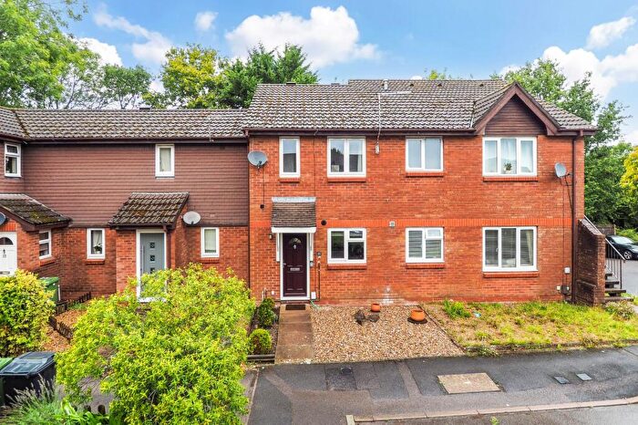 2 Bedroom Terraced House For Sale In Dukes Close, Petersfield, Hampshire, GU32