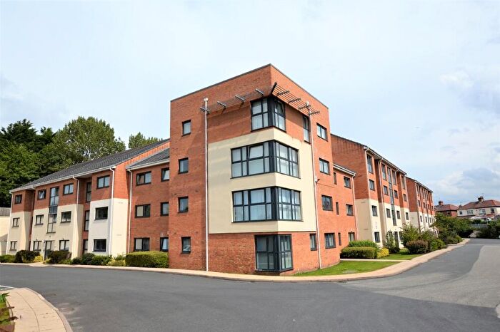 2 Bedroom Flat To Rent In Lowbridge Court, Garston, Liverpool, L19