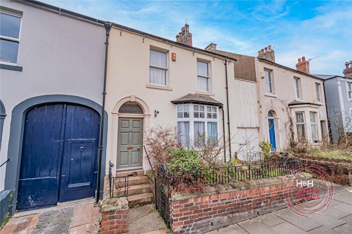 3 Bedroom End Of Terrace House For Sale In Etterby Street, Carlisle, Cumbria, CA3