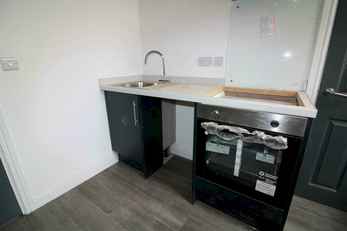 Studio To Rent In Derby Road, Nottingham, NG7