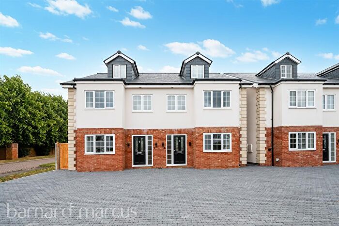 4 Bedroom Semi-Detached House For Sale In Barnett Wood Lane, Ashtead, KT21