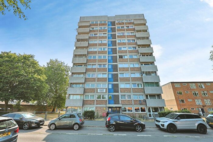 2 Bedroom Flat For Sale In Lefroy Road, Norwich, NR3